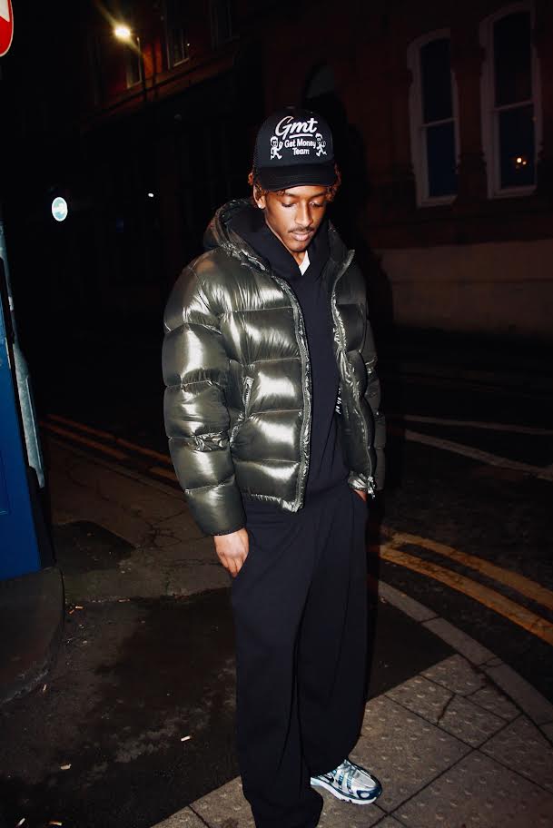 Get Money Trucker Hat 3riple Black Colourway